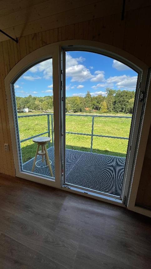 Glamping - Stylova Maringotka V Srdci Ladova Kraje, Pobliz Hlavniho Mesta Prahy Stribrna Skalice Ngoại thất bức ảnh